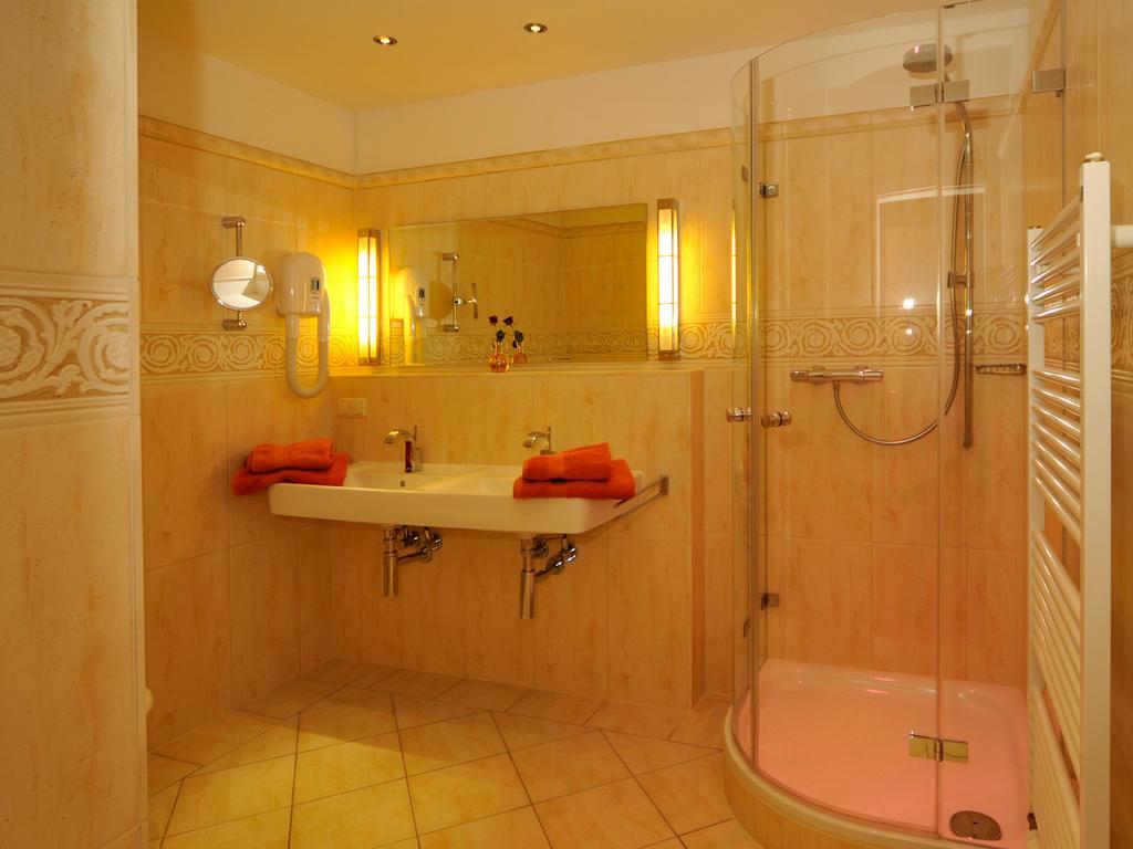 Hotel Seeschloesschen Ховахт Номер фото