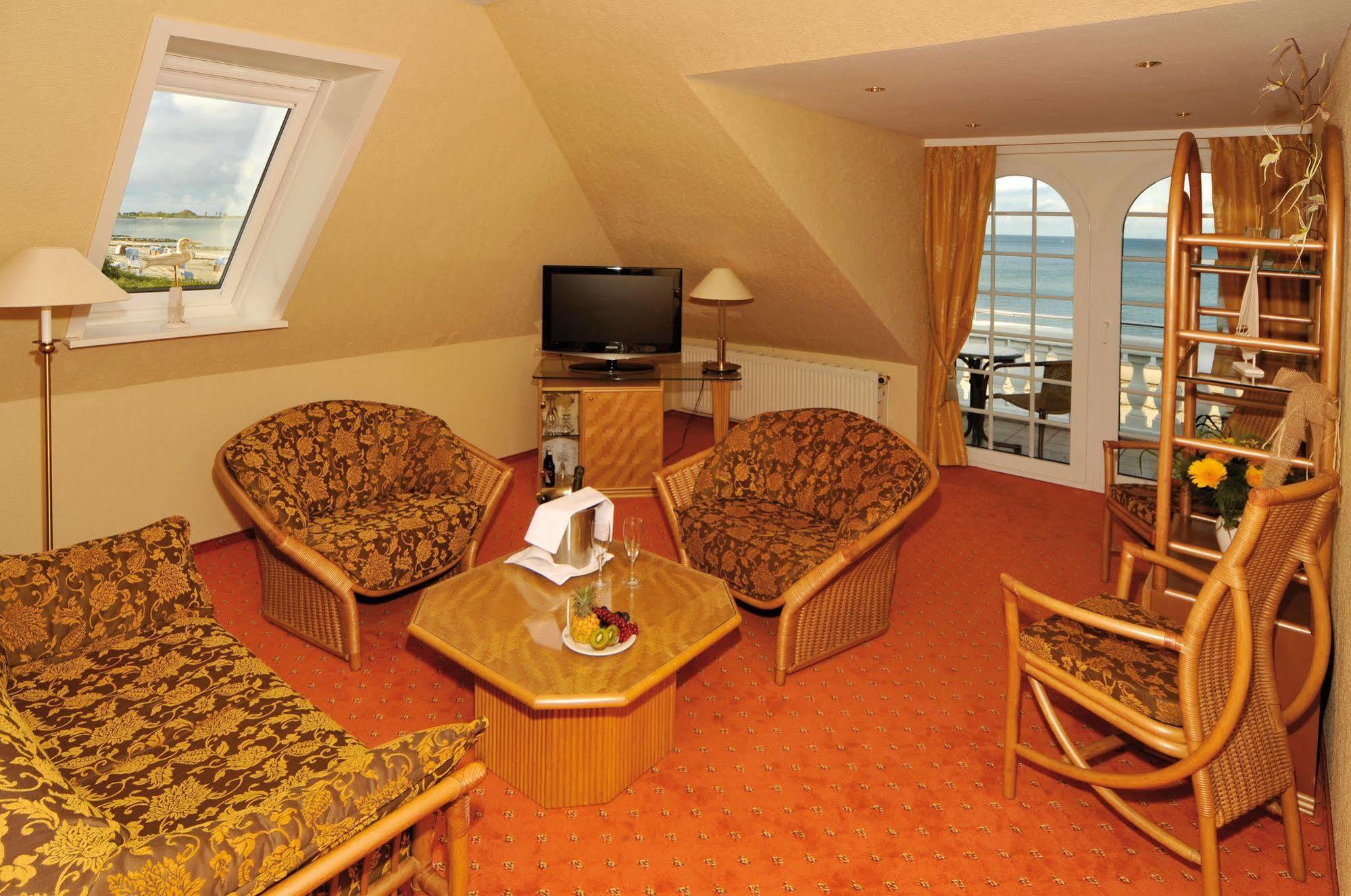 Hotel Seeschloesschen Ховахт Экстерьер фото