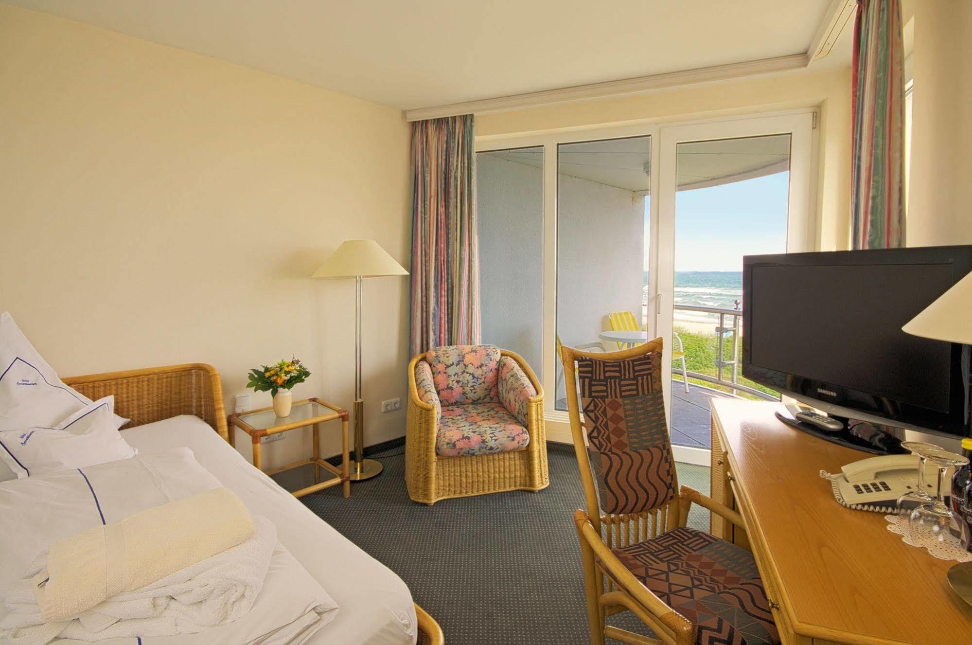 Hotel Seeschloesschen Ховахт Экстерьер фото
